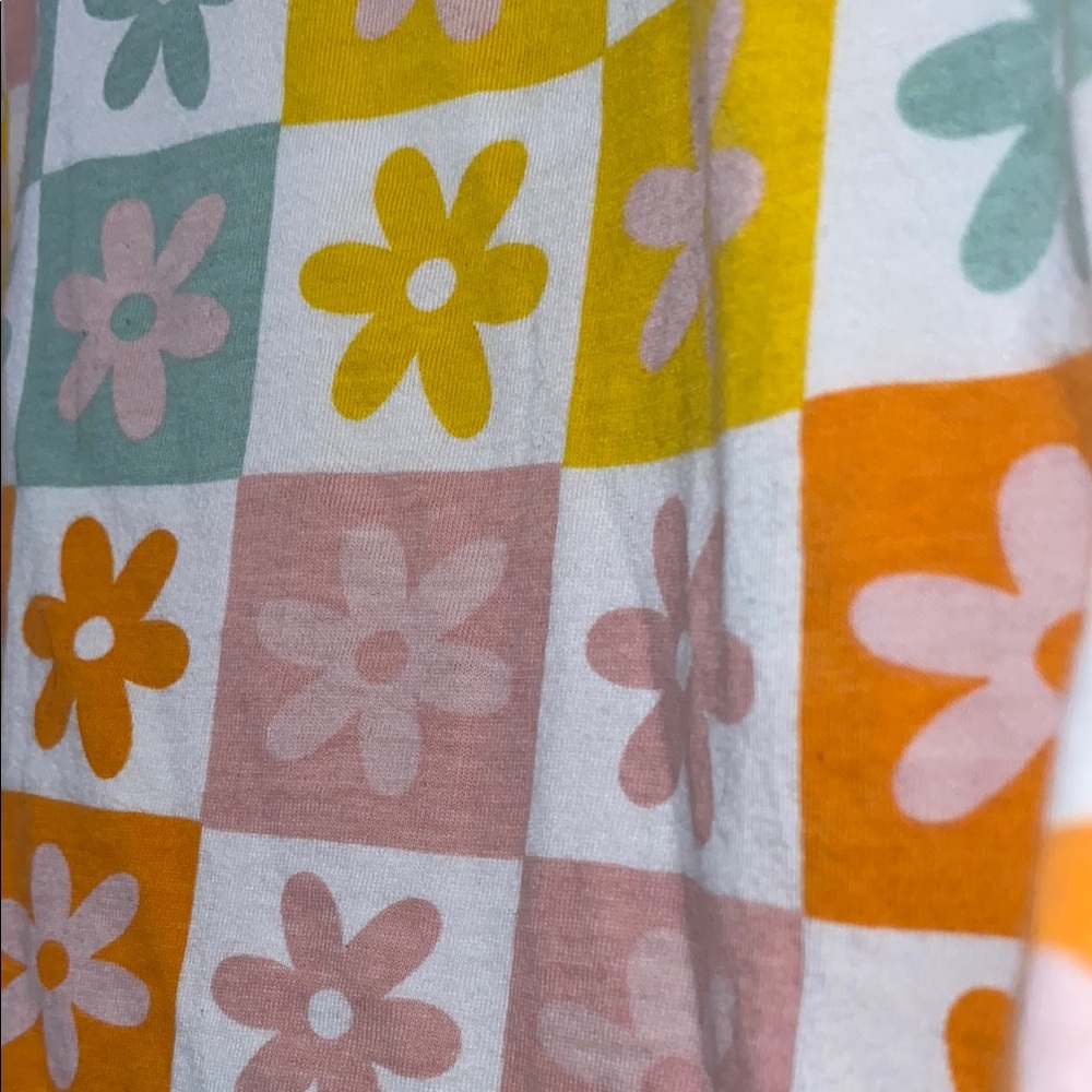 Colorful Floral Patterned Top - Picture 4 of 4